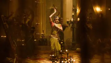 Задник к фильму "హరి హర వీర మల్లు: భాగం 1 – Sword vs Spirit" #812622