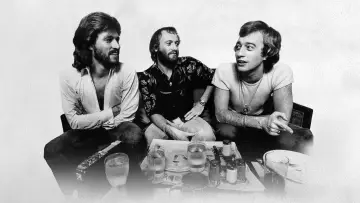 Задник к фильму "Bee Gees: Как починить разбитое сердце" #403702