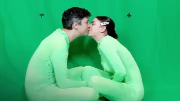 Задник к фильму "Charli XCX: Alone Together" #1173224