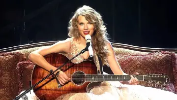 Задник к фильму "Taylor Swift: Speak Now World Tour Live" #415331