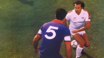 Задник к фильму "Mezzo destro mezzo sinistro - 2 calciatori senza pallone" #1148446