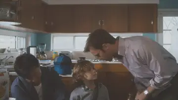 Задник к фильму "In the Family" #1163392