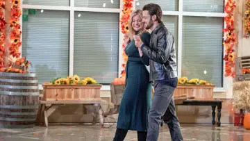 Задник к фильму "Roadhouse Romance" #436422