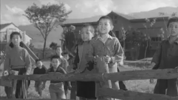 Задник к фильму "母を求める子等" #775704
