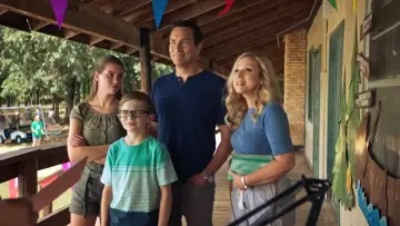 Задник к фильму "Family Camp" #398328