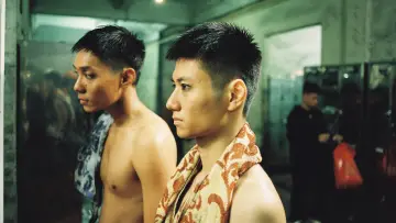 Задник к фильму "Trong lòng đất" #479400