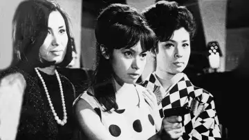 Задник к фильму "三匹の牝猫" #1619591
