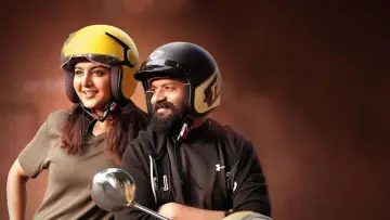 Задник к фильму "മേരി ആവാസ് സുനോ" #1621594