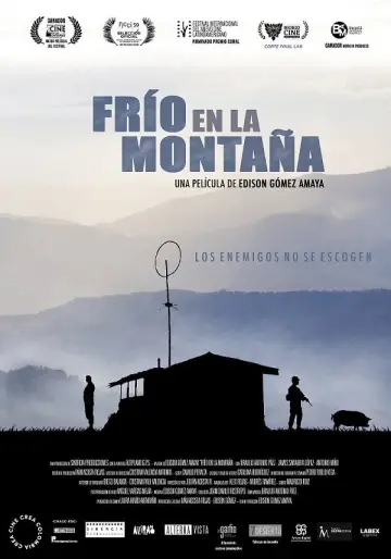 Постер к фильму "Frío en la montaña" #1201158