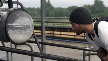 Задник к фильму "Milked" #1141883