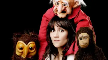 Задник к фильму "Nina Conti: Her Master