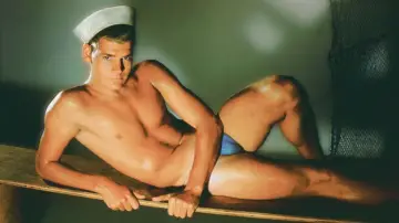 Задник к фильму "Beefcake" #1725606