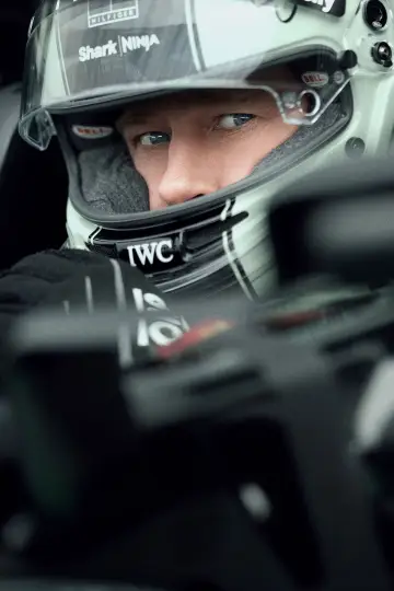 Постер к фильму "F1" #517972