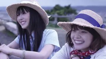 Задник к фильму "やがて海へと届く" #923934