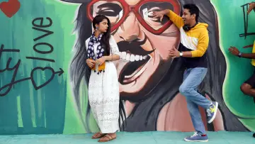 Задник к фильму "స్టాండప్ రాహుల్" #969177