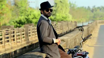 Задник к фильму "Agent கண்ணாயிரம்" #709492
