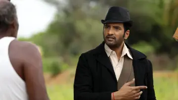 Задник к фильму "Agent கண்ணாயிரம்" #709504