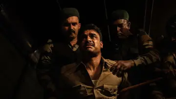 Задник к фильму "നരിവേട്ട" #781929