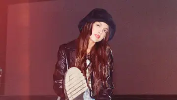 Задник к фильму "OLIVIA RODRIGO: driving home 2 u (a SOUR film)" #1032000