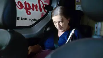 Задник к фильму "Elena Knows" #1013142