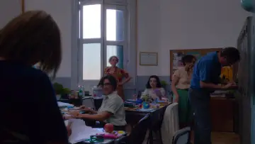 Задник к фильму "Elena Knows" #1013146