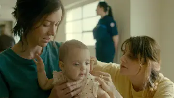 Задник к фильму "Le Sixième Enfant" #479756