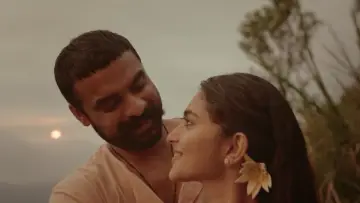 Задник к фильму "പള്ളിച്ചട്ടമ്പി" #1203842