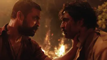 Задник к фильму "പള്ളിച്ചട്ടമ്പി" #1203844