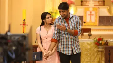 Задник к фильму "முஸ்தபா முஸ்தபா" #1142132