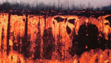 Задник к фильму "The Fire Within: A Requiem for Katia and Maurice Krafft" #702627