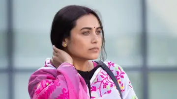 Задник к фильму "मिसिज़ चैटर्जी वर्सेज़ नॉर्वे" #475167