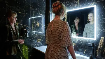 Задник к фильму "В постели с незнакомцем" #474758
