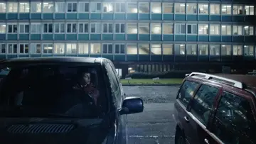 Задник к фильму "Première affaire" #1082565
