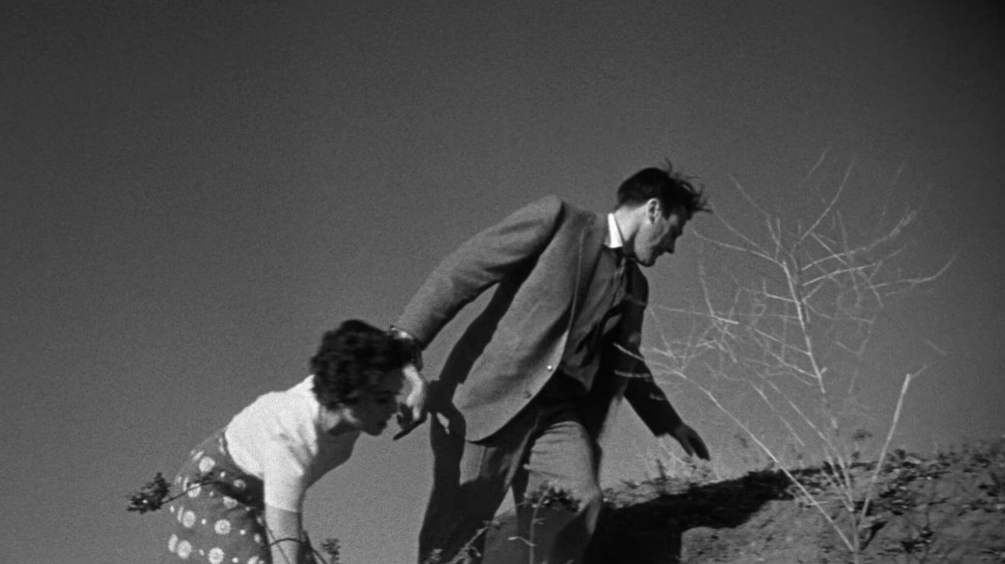 Видео к фильму Вторжение похитителей тел | INVASION OF THE BODY SNATCHERS | "Pods" Clip | Paramount Movies