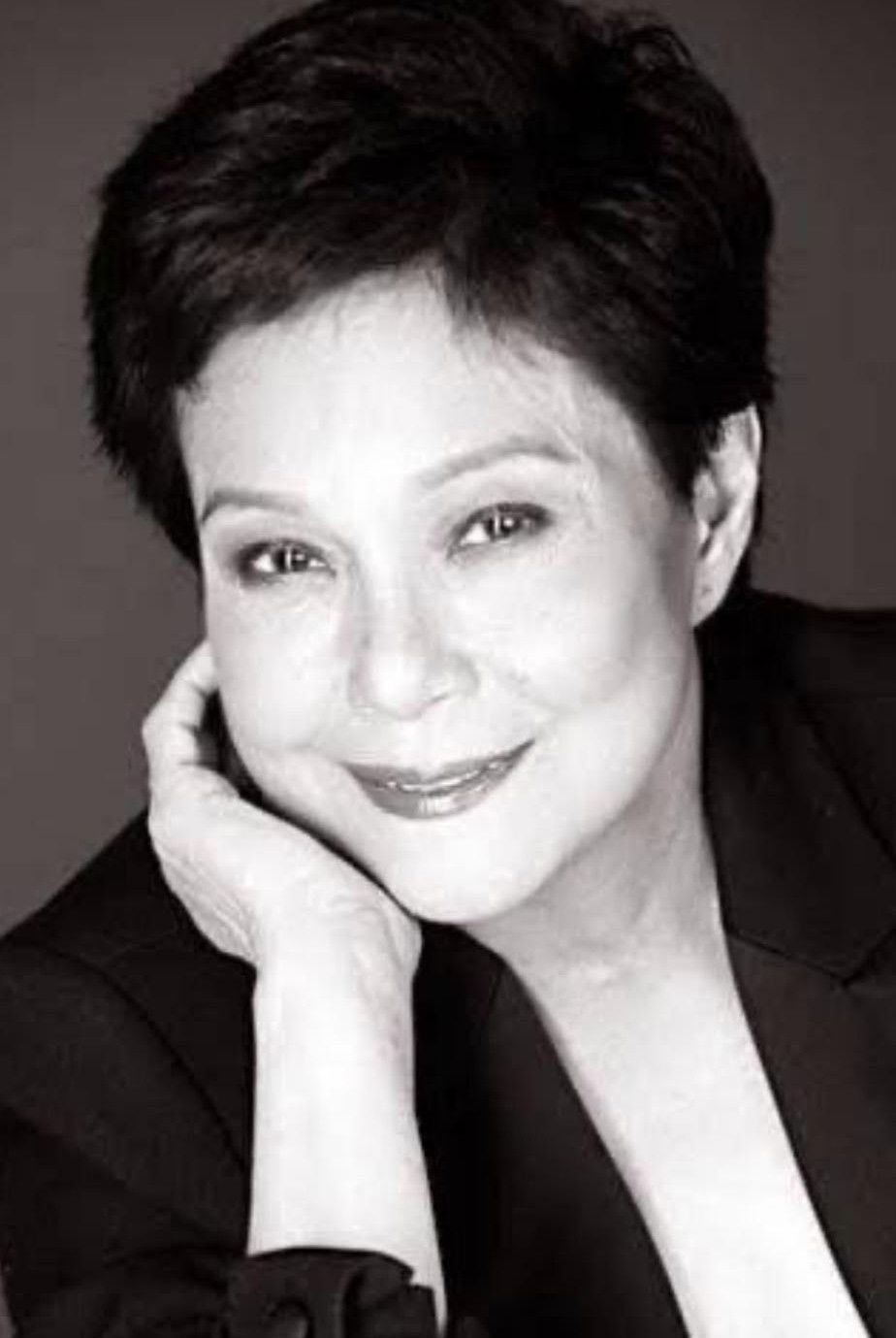 Фото  (Nora Aunor)