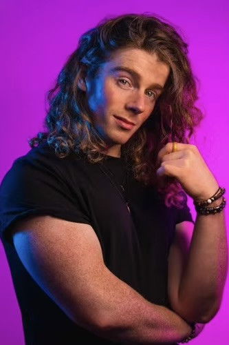 Фото  (Stuart Mackey)