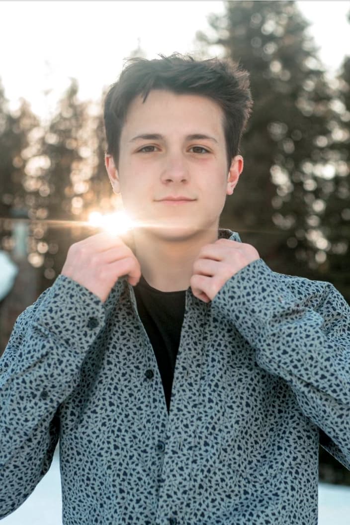 Фото Elijah Cook