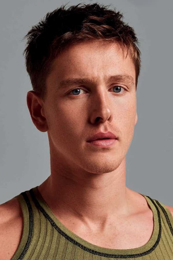 Фото Гаррис Дикинсон (Harris Dickinson)