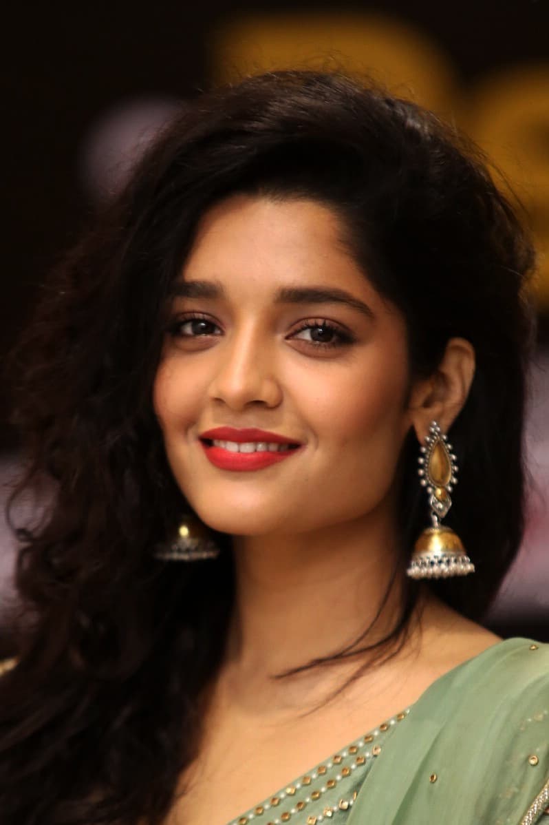 Фото Ritika Singh