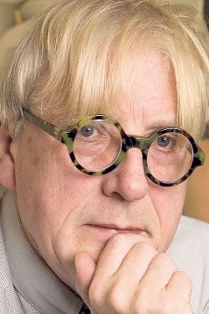 Фото Гилберт Адэр (Gilbert Adair)