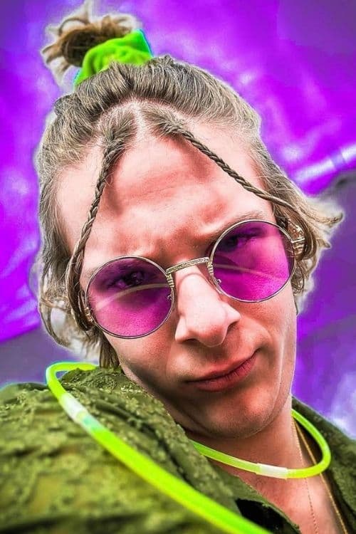 Фото  (Caleb Bell)