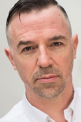 Фото Чарли Крид-Майлз (Charlie Creed-Miles)