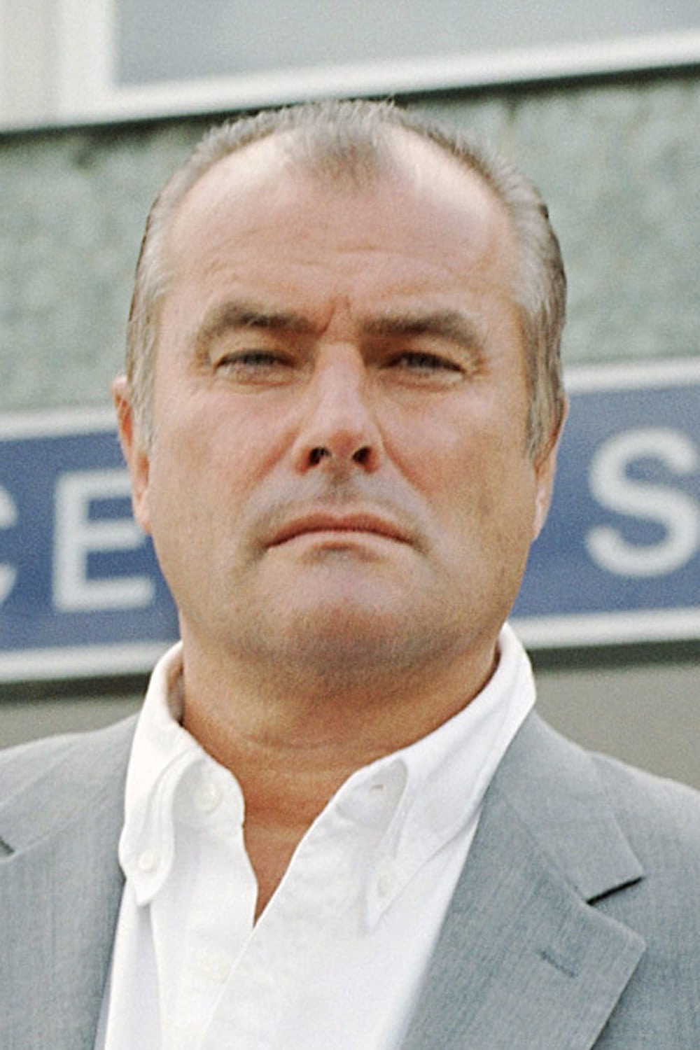 Фото  (Christopher Ellison)