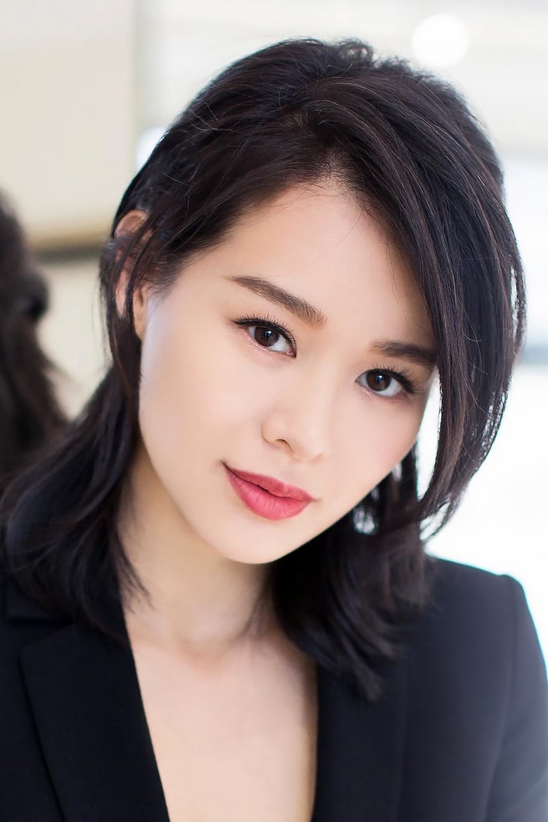 Фото  (Myolie Wu Hang-Yee)