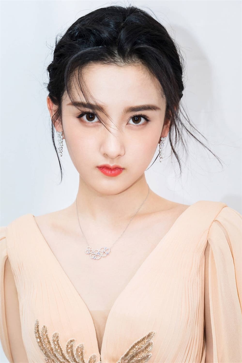 Фото Сун Цзу Эр (Song Zuer)