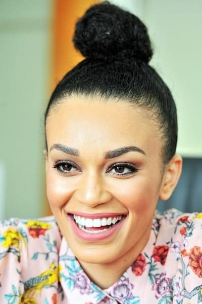 Фото Перл Туси (Pearl Thusi)