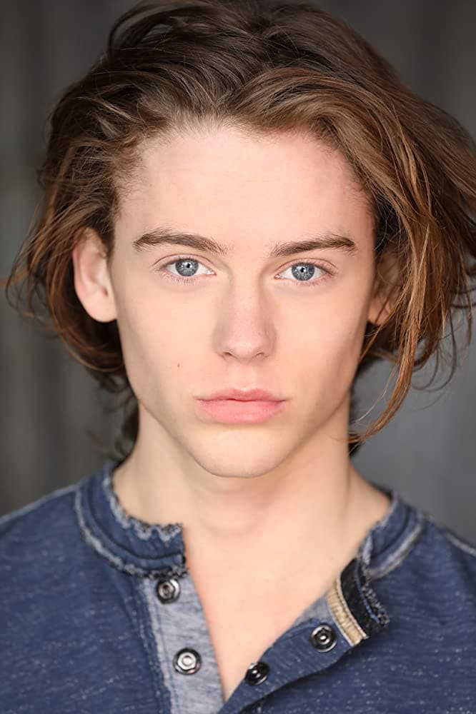 Фото Бритен Далтон (Britain Dalton)