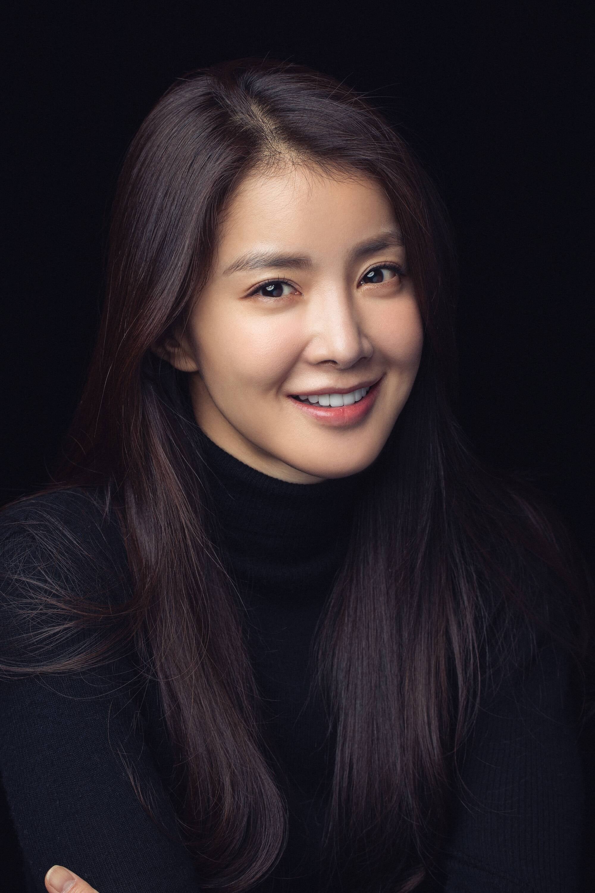 Фото Lee Si-young