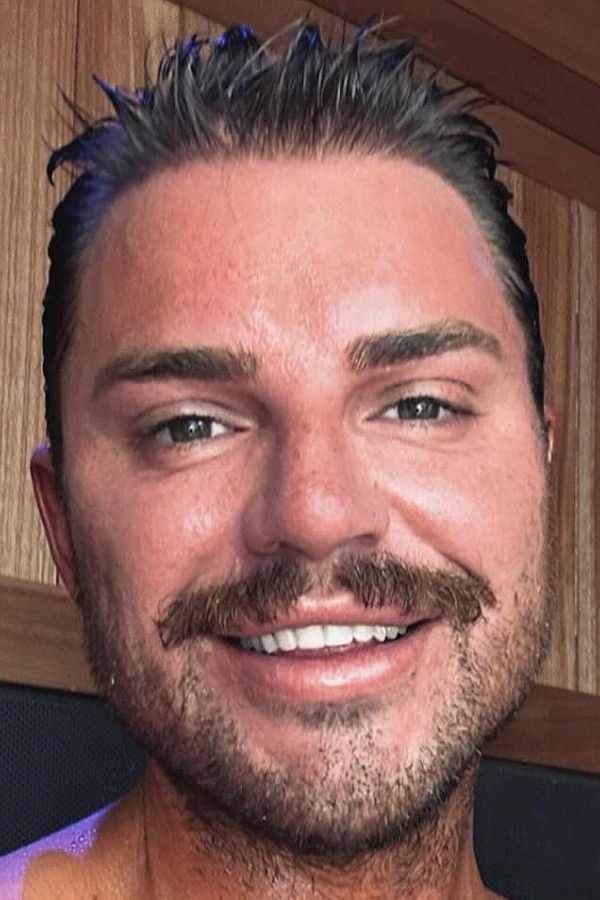 Фото  (Jade Kevin Foster)