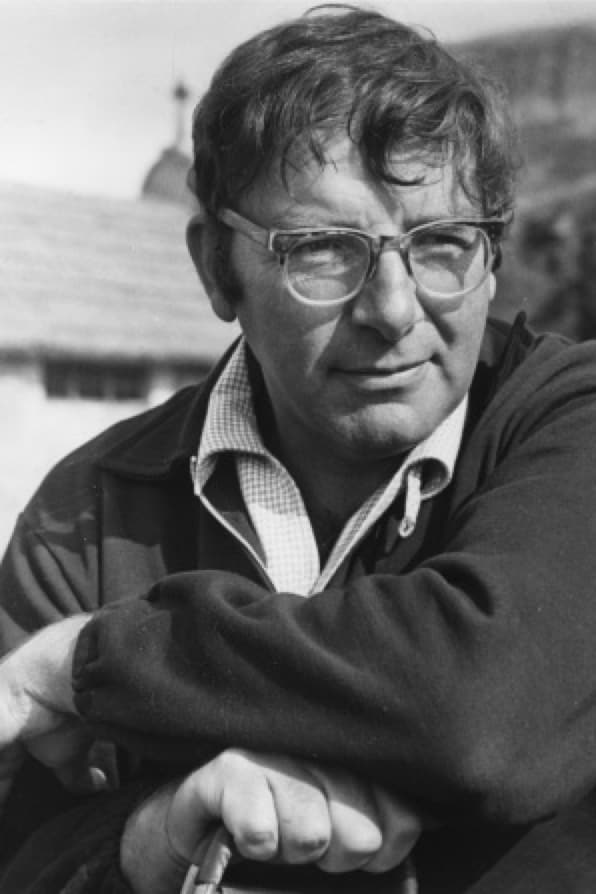 Фото Сай Эндфилд (Cy Endfield)